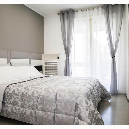 רומא New Sara'S Trastevere Apartment מראה חיצוני תמונה