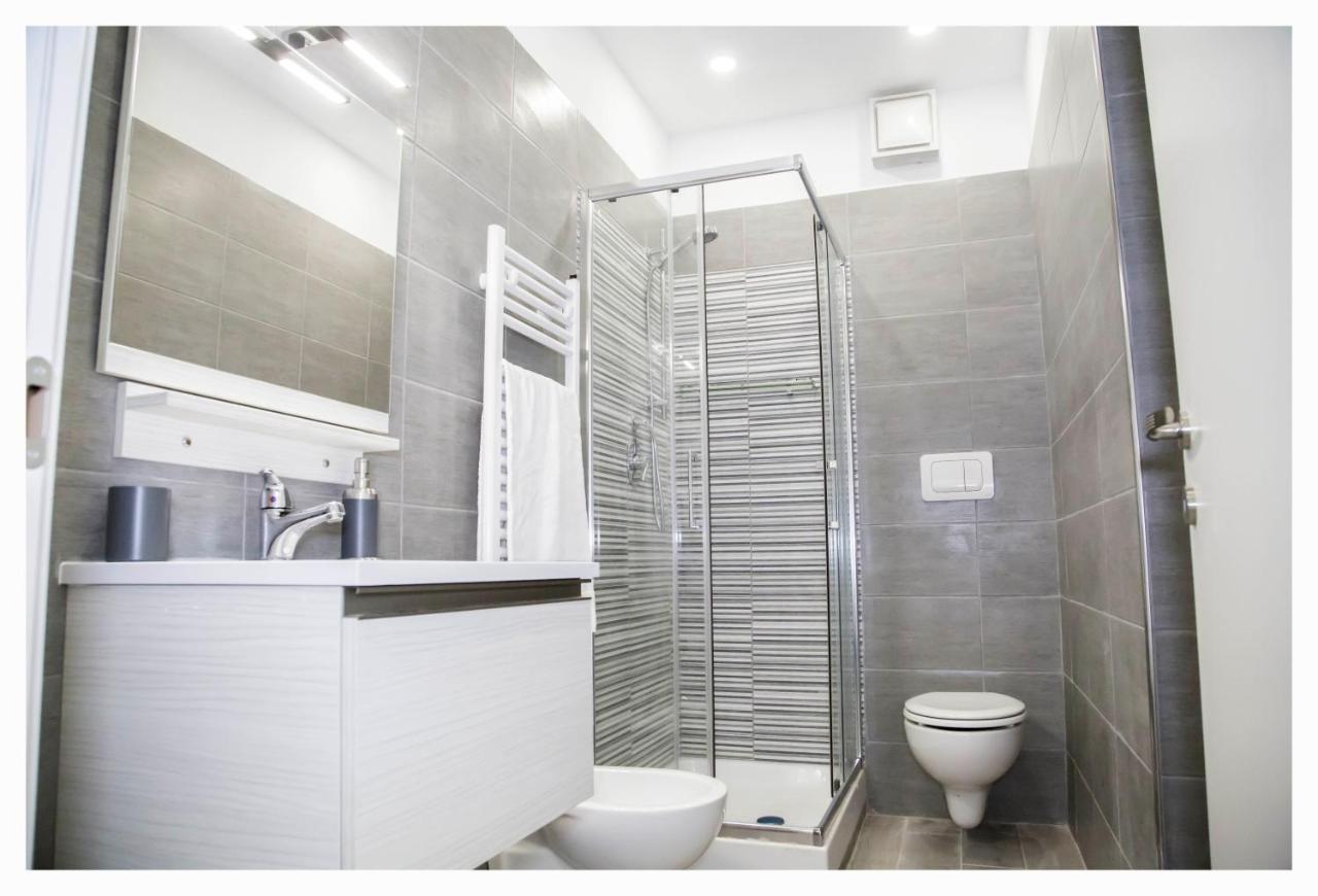 רומא New Sara'S Trastevere Apartment מראה חיצוני תמונה